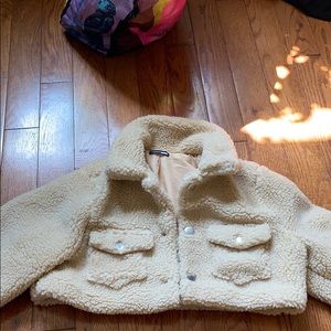 Fashion nova crop Sherpa/teddy jacket